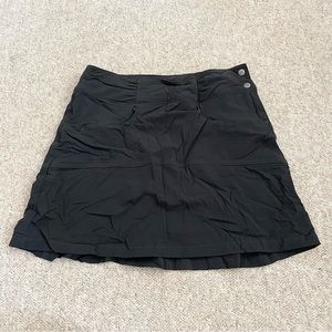 Athleta Size 4 Skort Shorts Black Active Bottoms